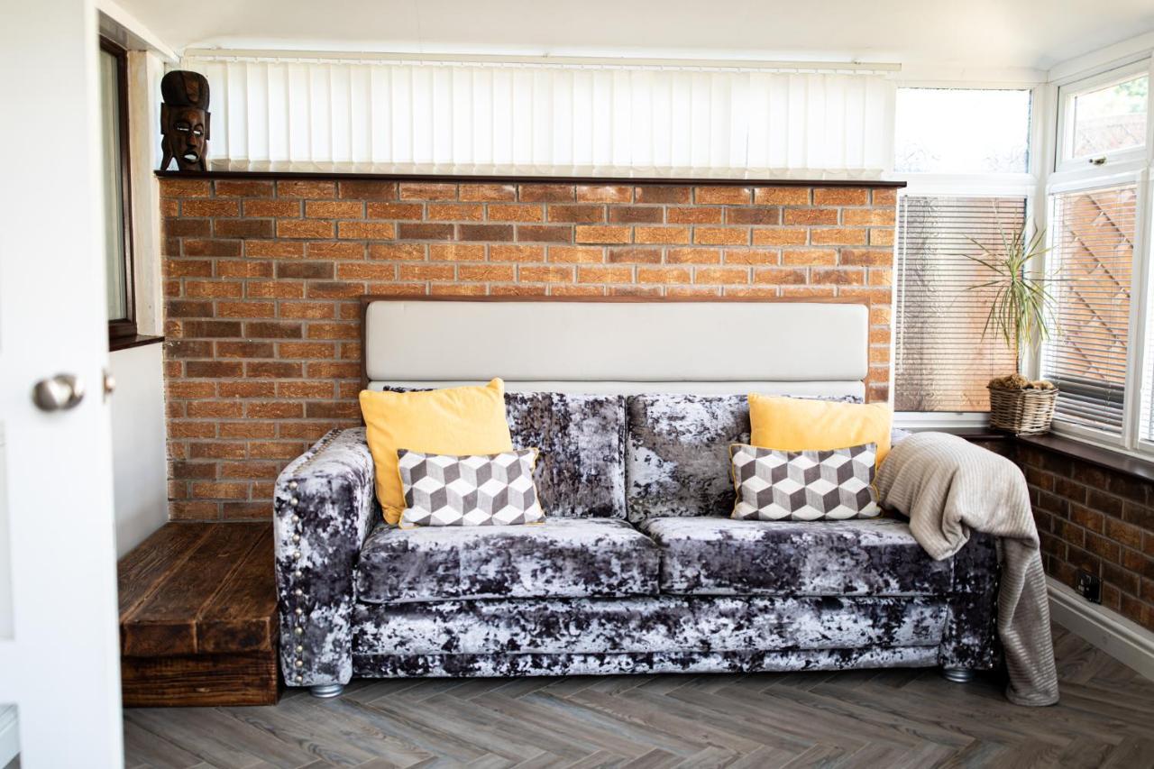 Inviting 3-Bed House In Manchester Extérieur photo