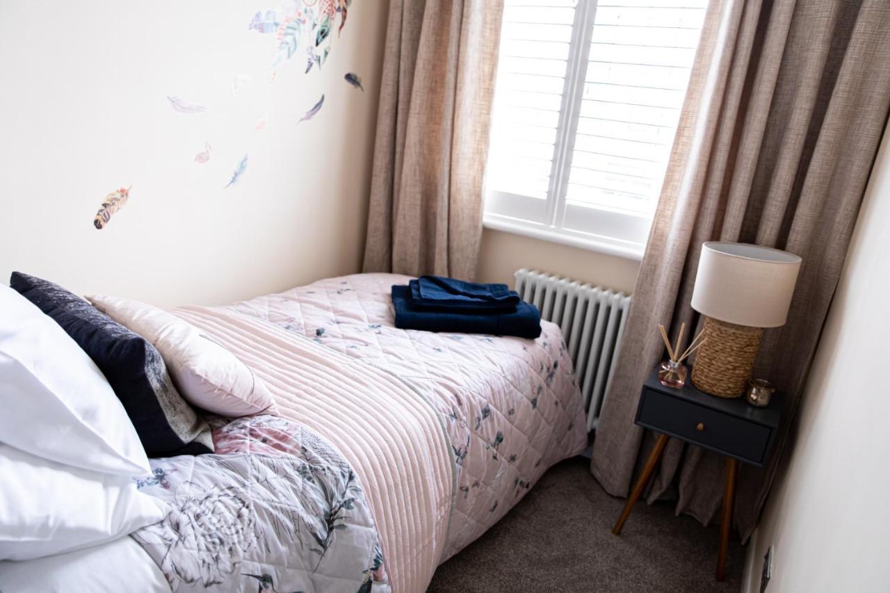 Inviting 3-Bed House In Manchester Extérieur photo